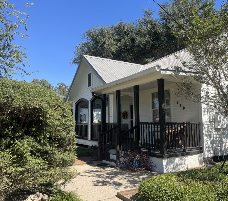 Front View of the St. Charles Cottage
